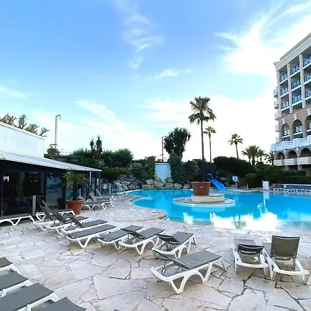 Apartment Verrerie - At La Bocca, Pool, Center Parking Cannes
